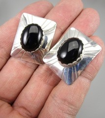 CLASSIC SOUTHWESTERN STYLE STERLING ONYX 1 1/8″ EARRINGS 9.6 GRAMS