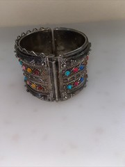 Moroccan 2” Wide Ornate Silver Tone Faux Stones Hinged Belly Dance BRACELET