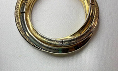 Vintage Interlocking Double Circle Brooch Gold Tone Textured Geometric Pin 4.5cm