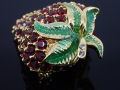 Vintage Strawberry Brooch Red Rhinestone Enamel Leaves Gold Tone Signed Marked