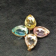 Vintage AVON Pastel Lucite Stone Pin Brooch. 12-836