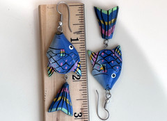 VTG Dangle Fish Earrings Hand-Painted Wood Silver-tone Metal Tropical Blue 3”L