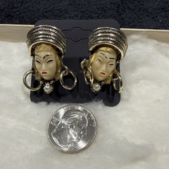VINTAGE JEWELRY SELRO SELINI Asian Princess Face Lucite Cufflinks
