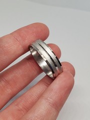 Vintage Uncas Silver Tone Matte Faceted 6mm Band Ring Sz 11.75