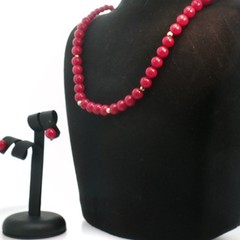 Vintage 14K Gold‑Marked Red Bead Necklace & Pierced Earrings Set – Classic