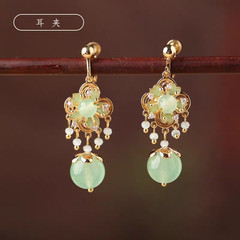 Vintage Green Jade Tassel Earrings Chinese Style Dangle Earrings For Women-