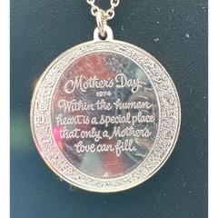 Vtg Mother’s Day 1974 Necklace Women 24in Silver Sterling Commemorative Medal