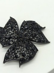 Vintage Jewelry Brooch Pin Classic Black Jet Rhinestone Enameled Black Bow 3″