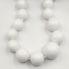 Marvella Classic White Graduated Acrylic Bead Professional Career Necklace 24 In