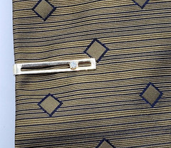 Modernist Open Metal Rectangle w Crystal Gold Tone Short Vintage Tie Clip Clasp