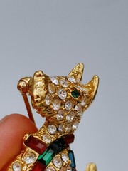 Vintage Scottie Terrier K.J.L I’m Clear Rhinestone Brooch Red Green Harness