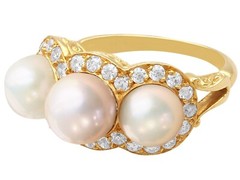 Cultured Pearl and 0.60Ct Diamond 18k Yellow Gold Cluster Ring Circa 1935