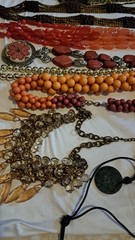 LARGE LOT VINTAGE 21 Pieces Womens Jewelry Mixed OVER 5 LBS