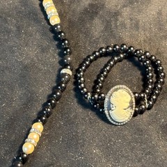 4pc Vintage Black Enamel & Faux Pearl Jewelry Set – Mid Century Retro Glamour