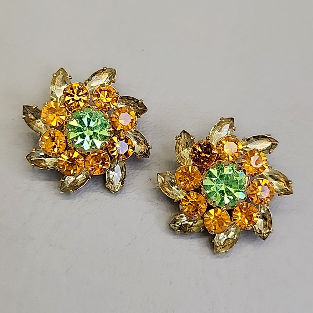 Vintage Judy Lee Rhinestone Earrings Orange Green Pinwheels 1.25″