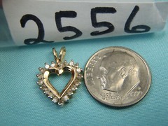 ESTATE 14kt Yellow Gold .25 CT Diamond Fancy Heart Pendant 1.3 Grams Lot 2556