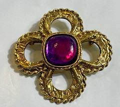 Vintage Gold Tone Purple Cabochon Brooch Ornate Quatrefoil Statement Pin 2.25in