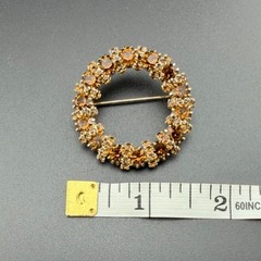 Weiss Brooch Pin 1.5in Amber Topaz Rhinestone Gold Tone Circle Wreath Vintage