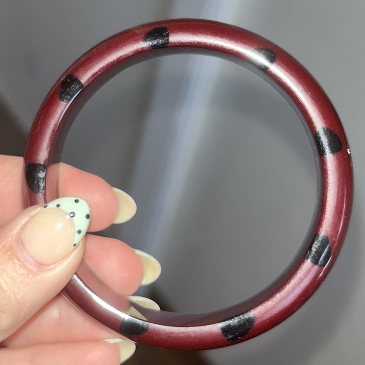 Vintage Tested Burgundy Bakelite Injected Black Gumdrop Dot Bangle Bracelet-RARE