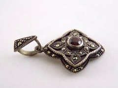 Sterling Silver Garnet Marcasite Four Sided Pendant 925 5.1g 1.25 Inches Long