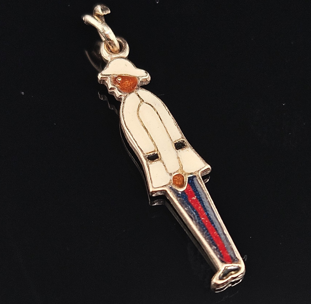9K Gold BAHAMAS POLICEMAN Charm Pendant Enamel Soldier Nassau Bermuda Vintage