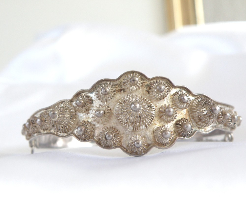 Antique Zeeland Button Sterling Silver Import Filigree Bracelet 7″