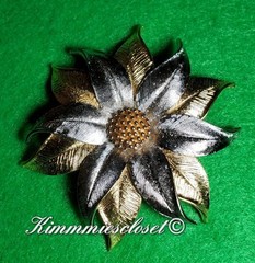 Yellow & White Gold flower Brooch Vintage 1960s-70s Celebrity N.Y. Classy