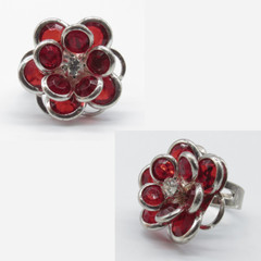 Vintage Red Glass Flower Ring Size 6.25 Expandable Silver Tone Boho Cute