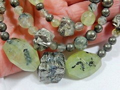 MASSIVE VTG STERLING SILVER RARE 3 STRAND NATURAL PREHNITE AND PYRITE NECKLACE