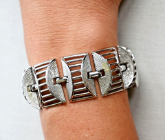 Vintage Sarach Coventry Bird Cage Silver Tone Openwork Panel Link Bracelet