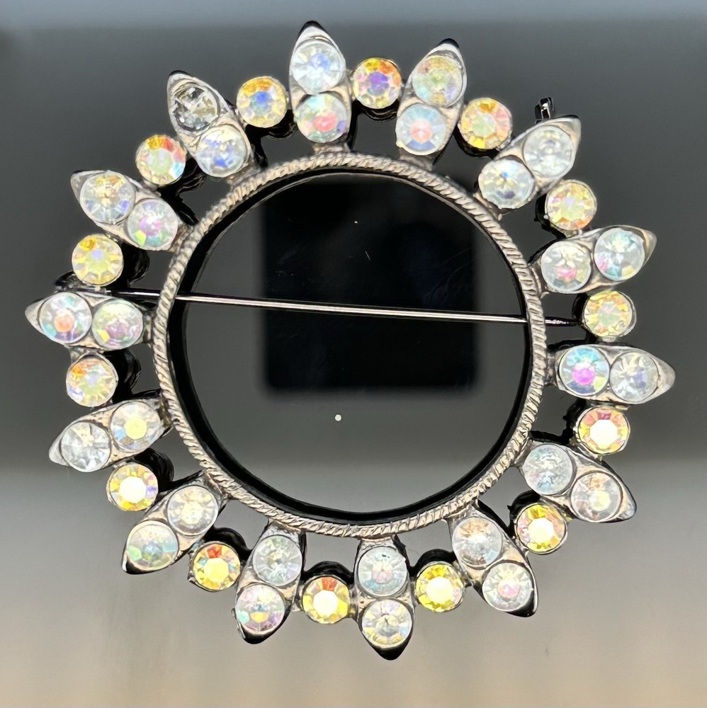 Aurora Borealis Rhinestone Wreath Brooch