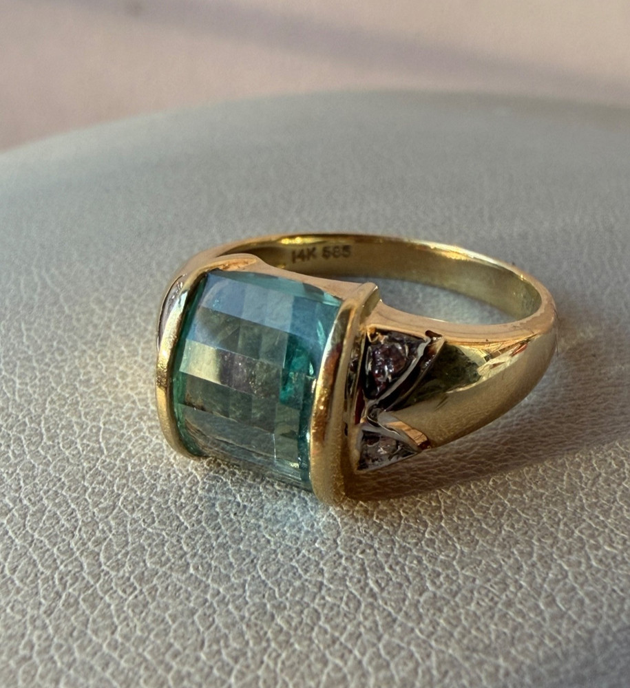 VINTAGE 14K YELLOW GOLD CHECKERBOARD PRISM CUT BLUE TOPAZ DIAMONDS RING DESIGNER