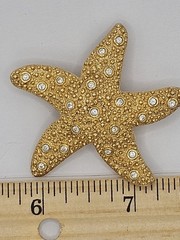 Swarovski Vintage/Retired Gold Starfish Brooch With Clear Crystals Excellent