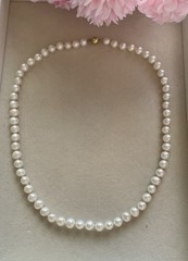 Vintage 14ct yellow gold genuine creamy pearl necklace