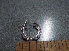 1 Pair Old .75″in Silver Tone 3/4 Circles Stud Earrings