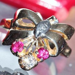 14k multi tone gold 1930’s size 6.5 bow ring 0.39ct treated ruby diamond 3.8gr