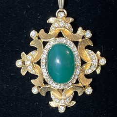 Rare Vintage Jomaz Emerald Glass Cabochon Earrings and Pendant 3pc Set