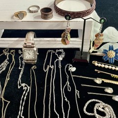 Vintage To Modern Mixed Estate Costume Jewelry Lot Silver Tone Rhinestones More