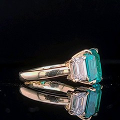 Vintage 14K Yellow Gold Engagement Ring 5.16CT. Blue Tourmaline Emerald Shape