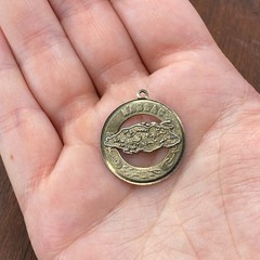 Vintage 925 Sterling Silver “Nassau” Bahamas Round Pendant Bracelet Charm