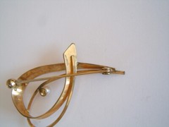 Vintage AM Double TEKA Brooch With Pearl 3.0 G/4.5 X 3.3 Cm/Pearl Ø 0.4 Cm