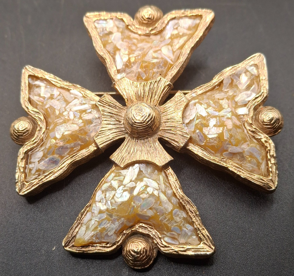 Vintage Maltese Cross Gold Tone Crushed Faux Abalone Brooch Pin Costume Jewelry