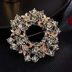 Vintage Crystal Flower Brooch Pin Fashion Suit Pin Corsage Accessories Brooches
