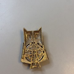 Vintage 1960’s Avon Green Eyed Perfume Owl Brooch Pin Gold Tone