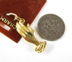 Give Me A HAND CHARM Vintage Trifles N’ Treasures Pendant New On Card Goldtone