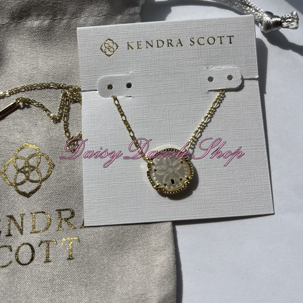 ✨Kendra Scott Sand Dollar Gold Pendant Necklace In Natural Mother of Pearl New✨