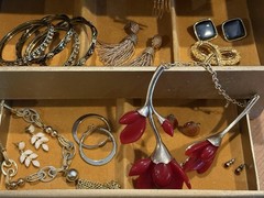 Vintage to Modern Gold Tone Mixed Costume Jewelry Lot Necklace Earrings Bracelet