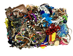 22LBS Modern Vintage Tangled Broken Wearable Craft Repurpose Junk Jewelry Lot