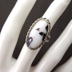 Vintage West Germany Milk Glass Cocktail Ring Black Swirl SZ 7 NOS Jewelry