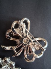Vintage Eisenberg brooch earrings set